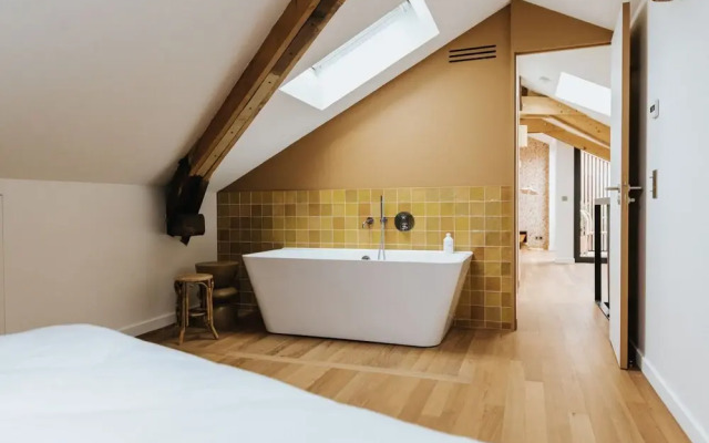 Maison Hubert