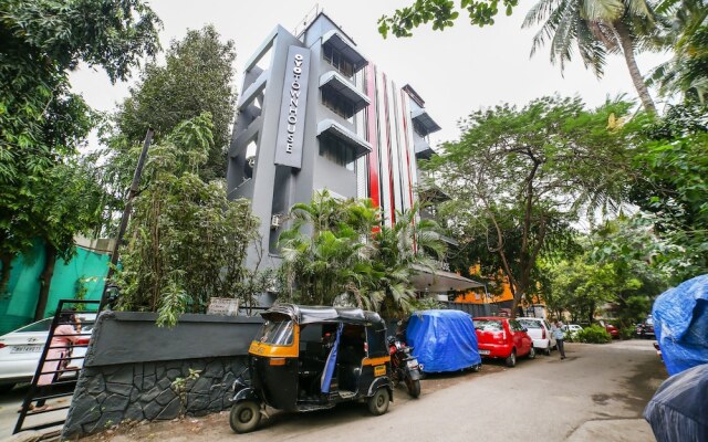 OYO Flagship 573 Chakala Sahar Road