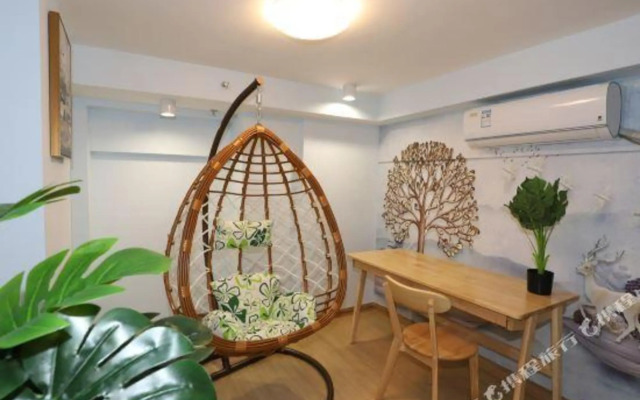 Star Tour Apartment Hotel (Zhaoqing Agile Plaza Store)