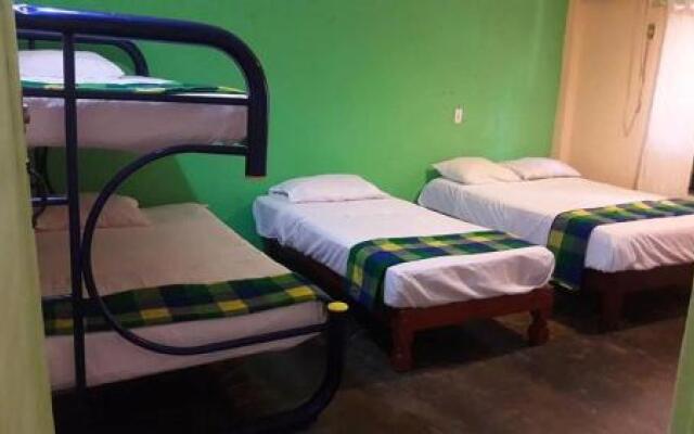 Hostal ZihuAzul