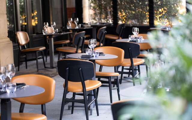 Radisson Blu Hotel, London Leicester Square (formerly Hampshire)