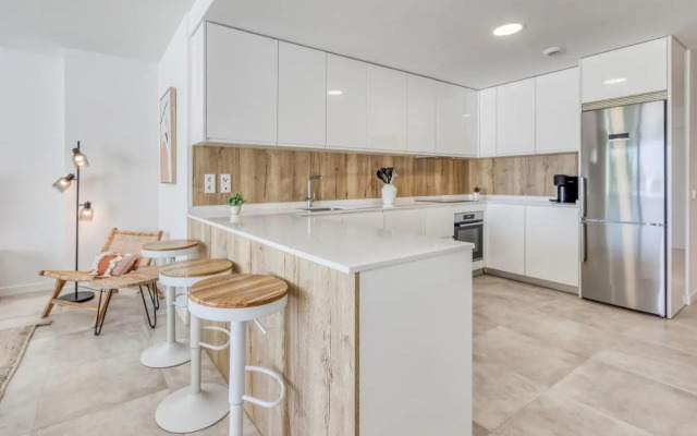 Hanami South Bay SB1