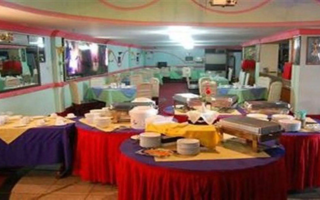 Summer Palace Hotel