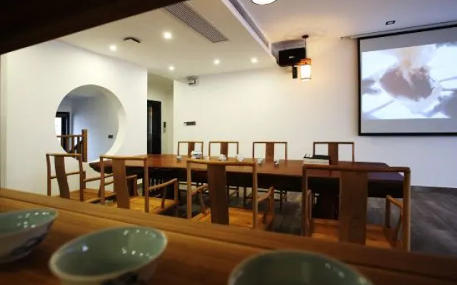 Yueshang Moon Bay Wetland Hostel