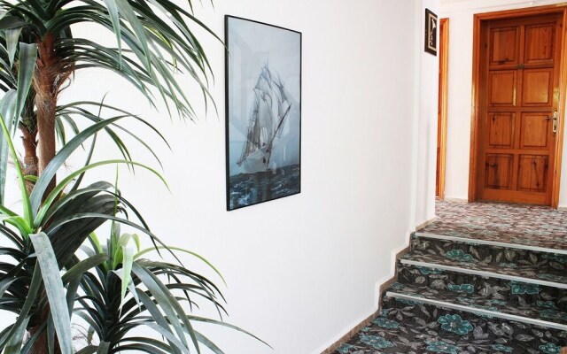 arya otel