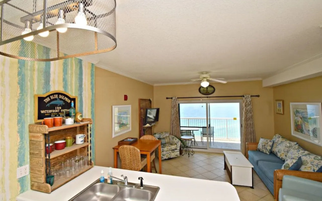 Tradewinds 1203 by RedAwning