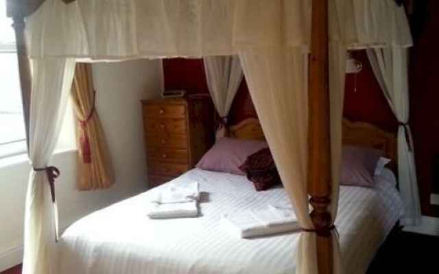 Globe Hotel