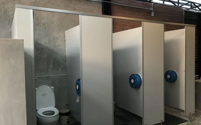 Kondee Cino Cafe and Glamping