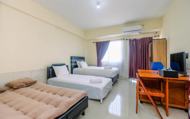 Homey Good Studio Depok Park View Condominium Apartment