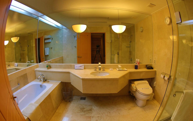 Shangria Beach Tourist Hotel