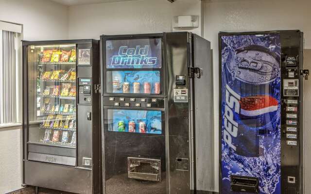 Motel 6 Dallas, TX - Northwest