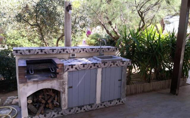 One bedroom appartement with enclosed garden and wifi at Favignana