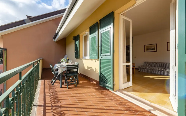 Peaceful Apartment In Deiva Marina