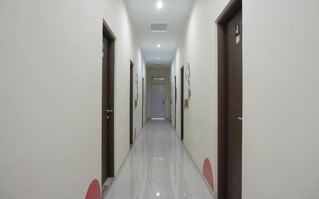 Super OYO 90033 DeHome Family