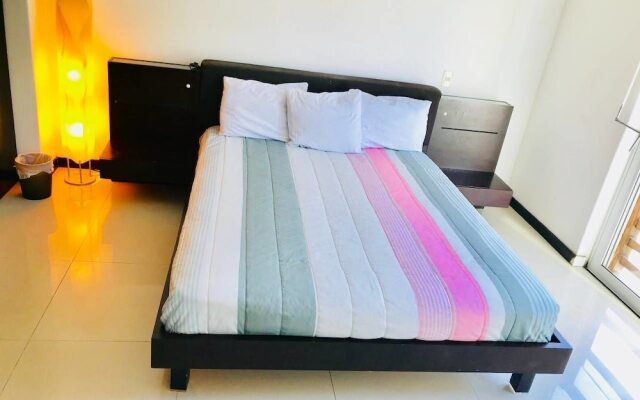 Tendenza 5 Mins From 5th Ave Cocobongo