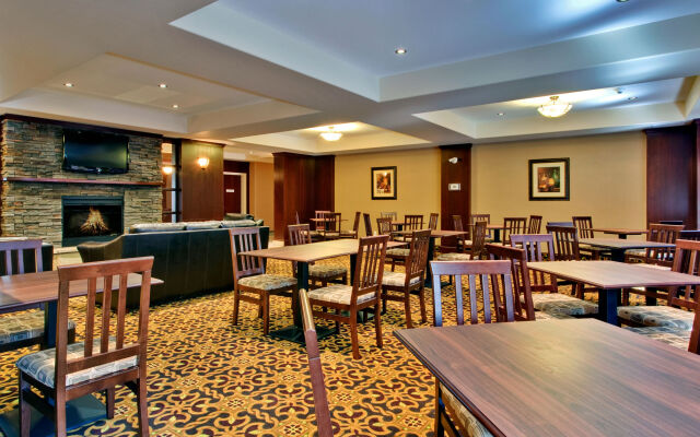 Holiday Inn Express Hotel & Suites WHITECOURT by IHG