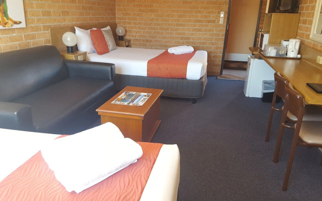 Royal Palms Motor Inn