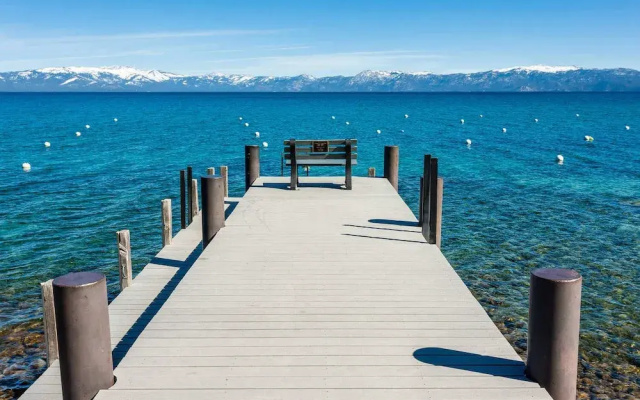 Waters Edge Oasis Shared Pool & Pier Access