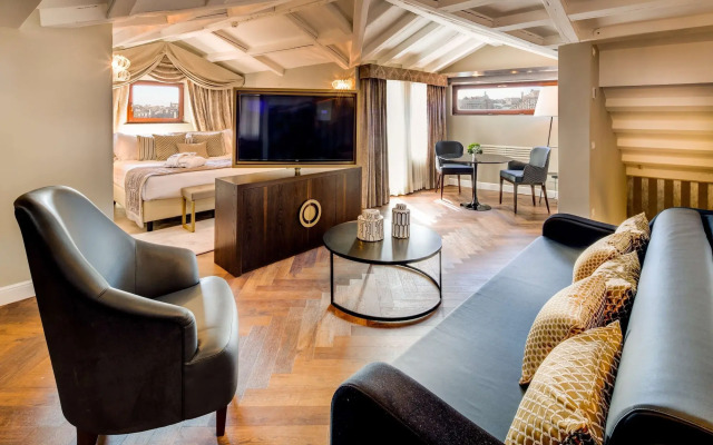 Continental Venice Hotel