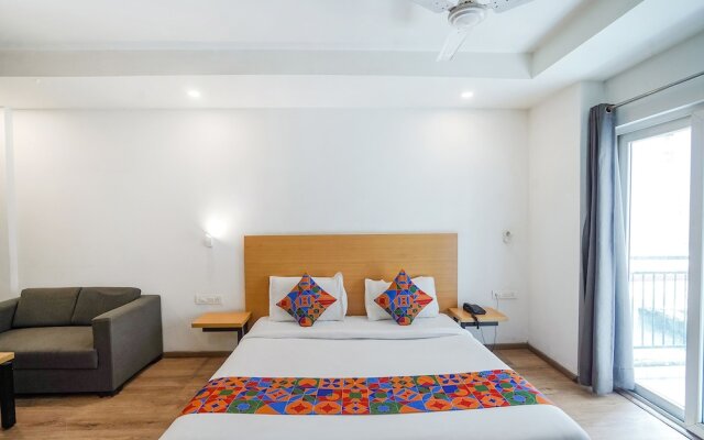 Fabhotel Prime Cloud 9