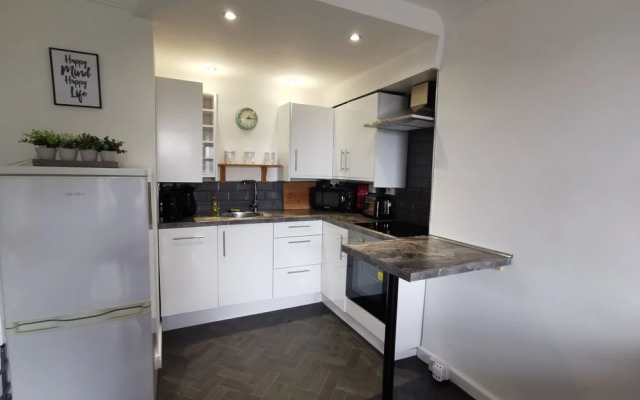 Beautiful 2-bed Seaview Apartment in Plymouth