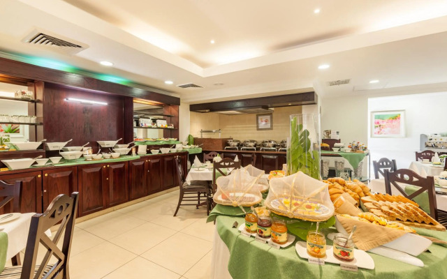 Courtyard Hotel Rosebank