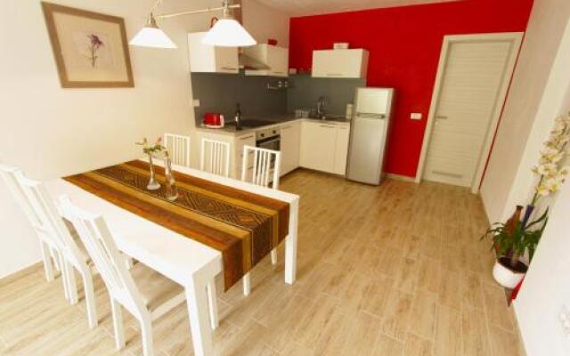 Apartments Maligoj