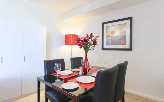 StayCentral - Spacious Seaviews