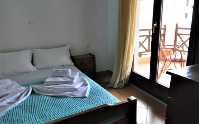 Zennova 23 Nikiti Family Green Nest