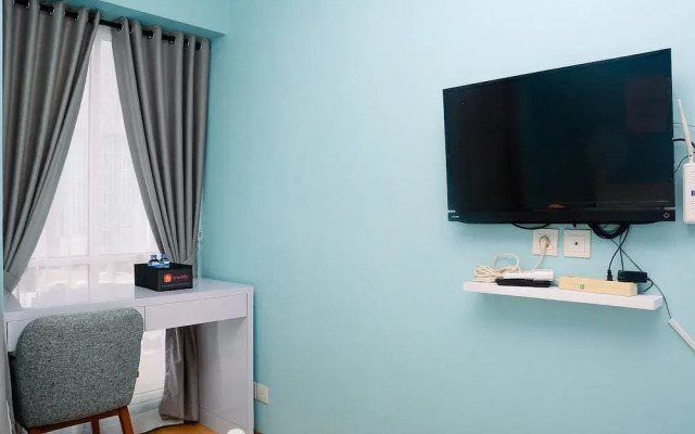 Relaxing Studio at Tifolia Apartment