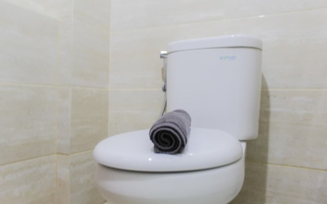 Bright Studio Apartment at Springwood Residence