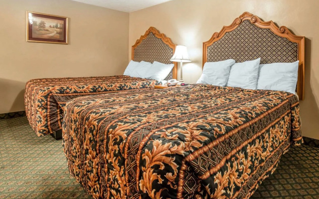 Riverton Inn & Suites