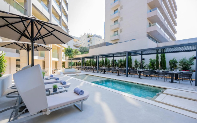 Divani Escape- Adults only