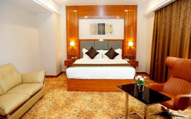 Hotel Leroy Grand