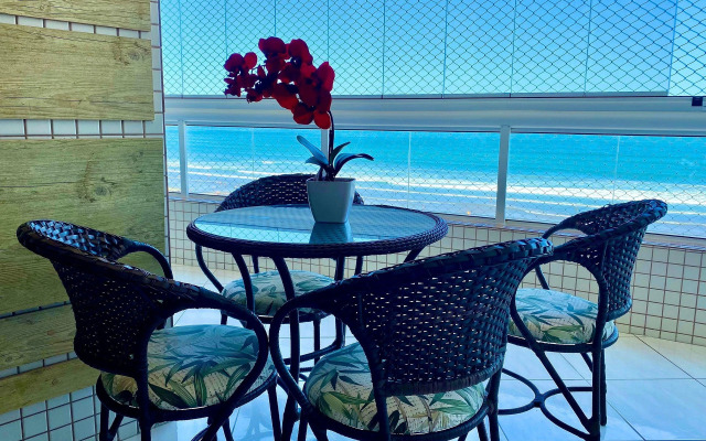 B082- Luxo à Beira-Mar | 3 Suítes c/ Vista | Wi-Fi