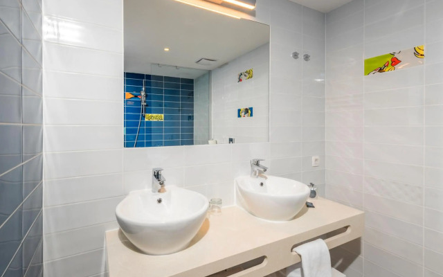 Pharos Hvar Bayhill Hotel