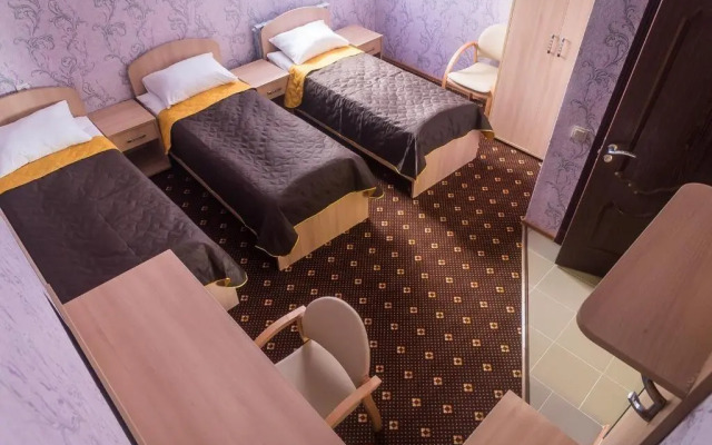 Motel on Novo-Soldatskaya 25