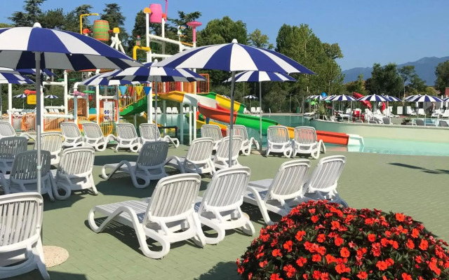 Sisan Family Resort