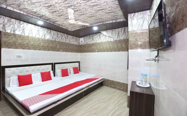 Hotel B.S Residency by OYO