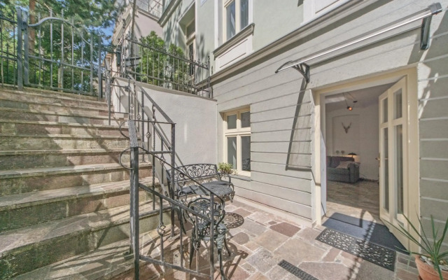 Studio Four - prywatne wejście i taras w Centrum Sopotu