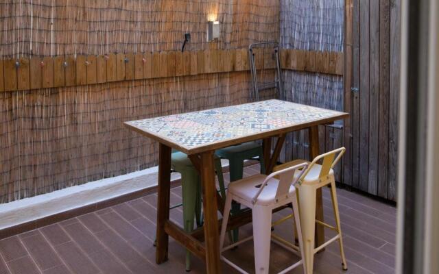 Charming 1 Bedroom Apartment w/ Terrace Near Belém