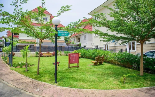 Lovely One-bed Apartment Located in Abuja