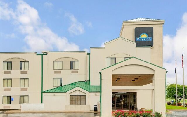 Days Inn Blue Springs