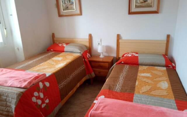 Wonderful top Floor Apartment Ideally Located Between sea and the City Center