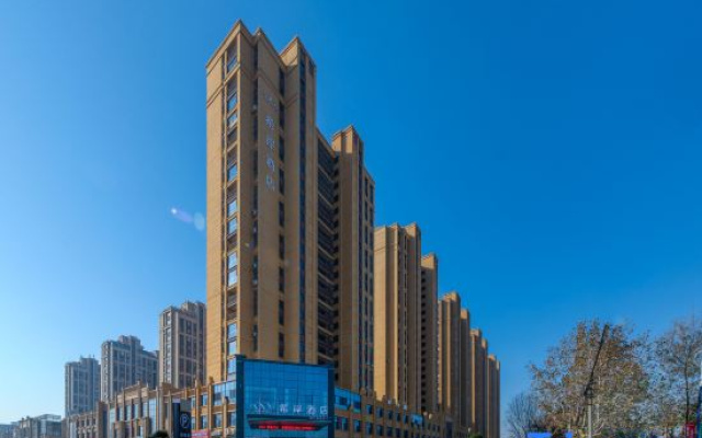 Xana Hotelle (Yuncheng High-Speed Railway Station)