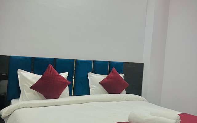 Sky Hotel