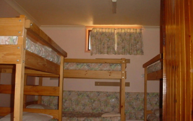 Southern Cross Motor Inn & Tourist Park