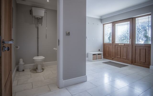 Knights Rest - 4 Bedroom - Princes Gate
