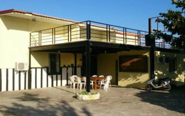 Guanshan House