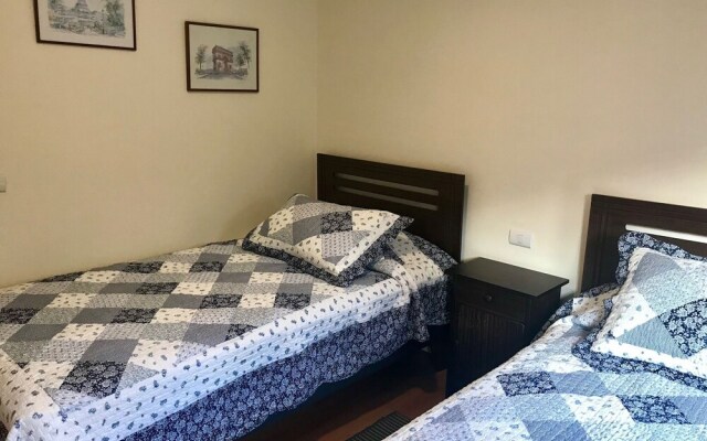 Las Camelias cerca de Costanera Center